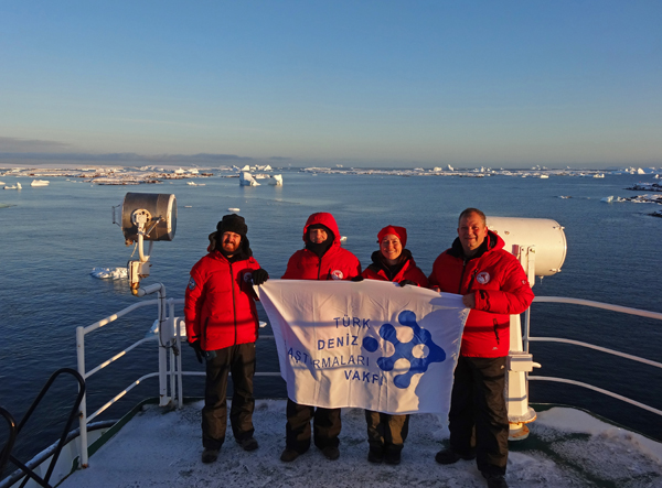 Turkish Scientists Completed Antarctic Research Expedition 2016